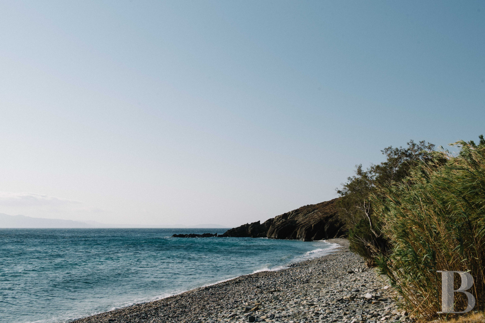 Three former sheepfolds united by a beautiful spirit by the sea in Tinos, the Cyclades - photo  n°2